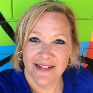 Meet your Posher, Michele